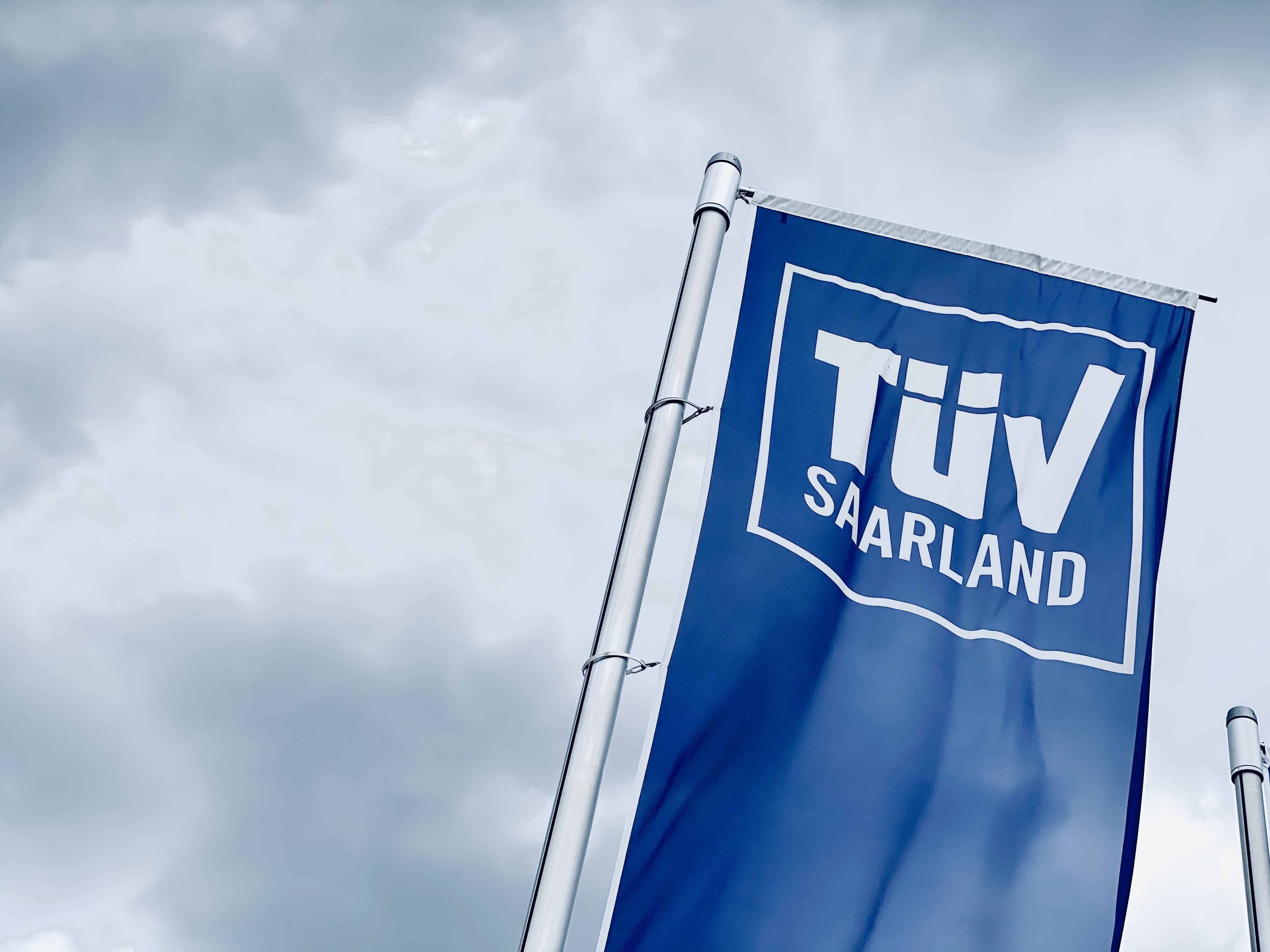 TÜV Saarland banner