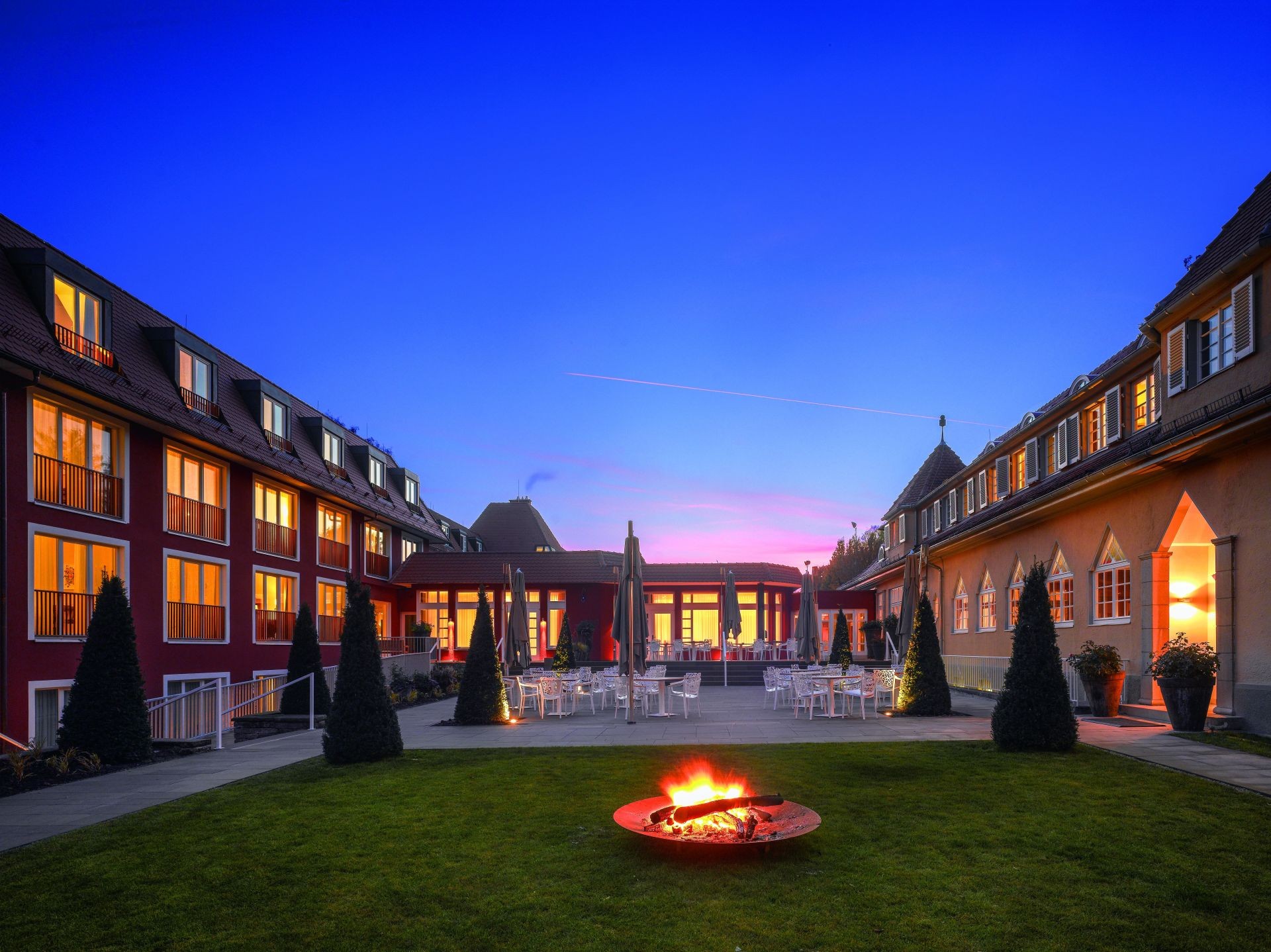 Waldhotel Stuttgart GmbH banner