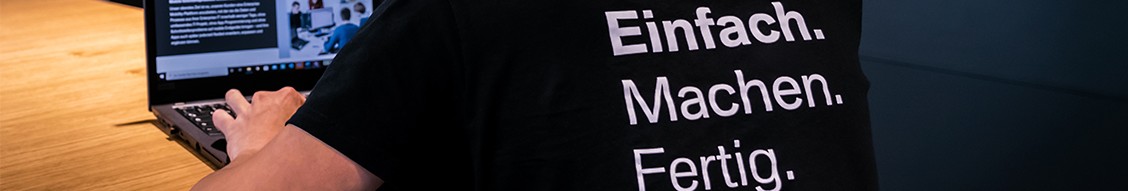 engomo banner
